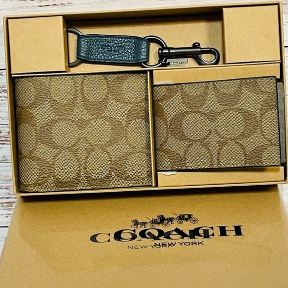 NWT Coach Boxed 3 In 1 Wallet Gift Set In Colorblock Signature Canvas - Picture 6 of 6